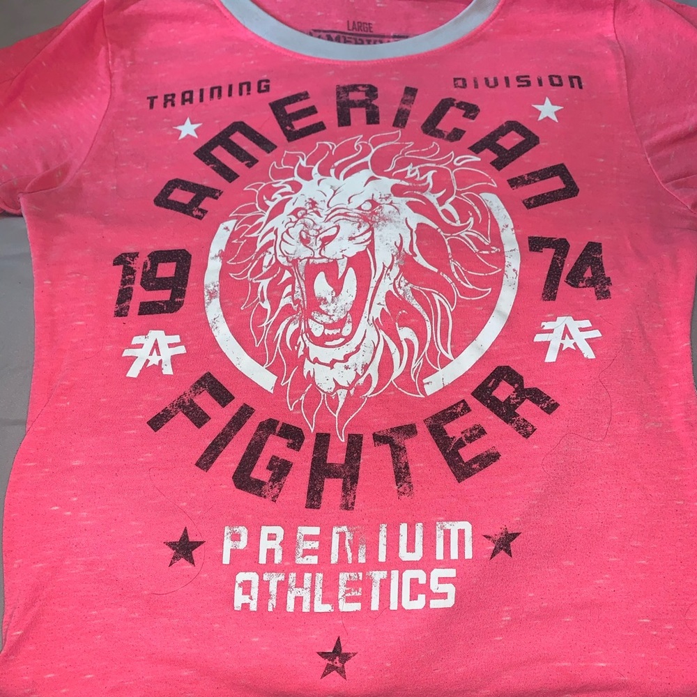 Medium American Fighter shirt